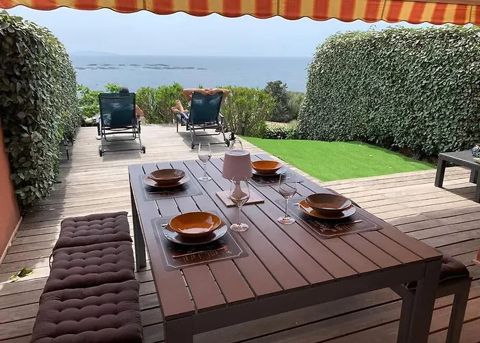 Ajaccio Maison Bord De Mer Dans Residence Avec Piscine