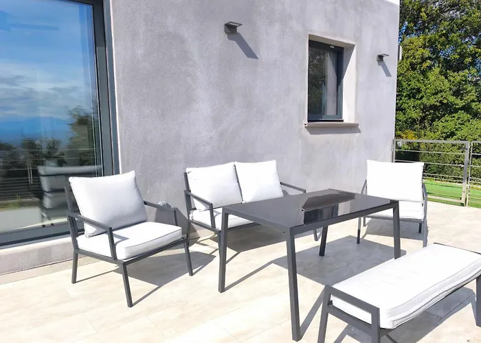 Apartment 3 Rooms With Garden In Ajaccio